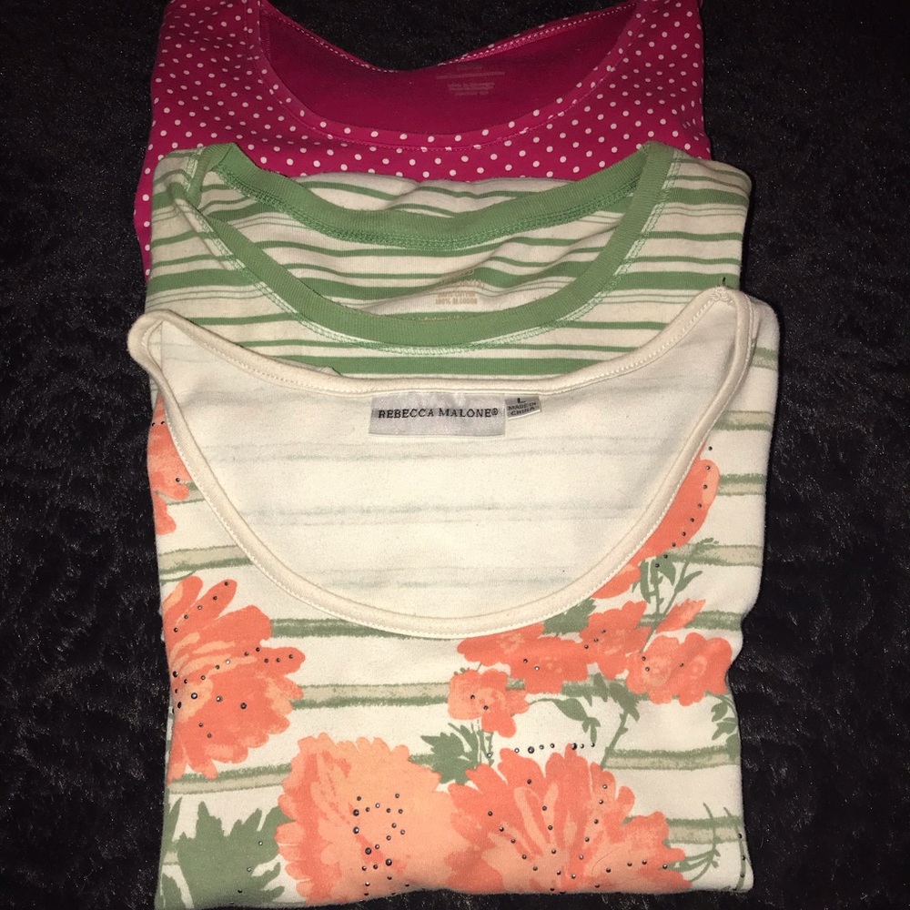 3 tops 1large 2x-large💗